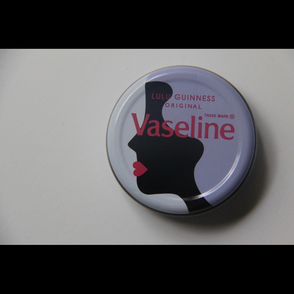 Vaseline
LULU GUINNESS original